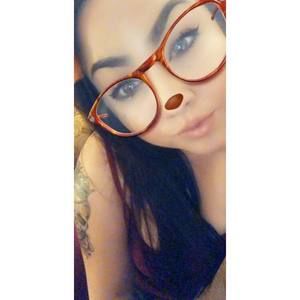 Meet your Posher, Brittney